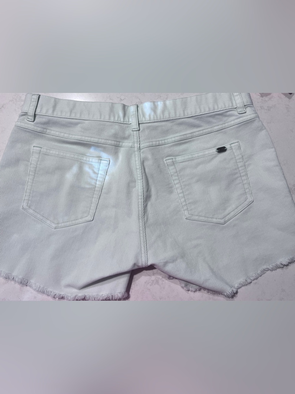 Oahu 4” Shorts - Woman’s Sz 8 - Picture 2 of 6